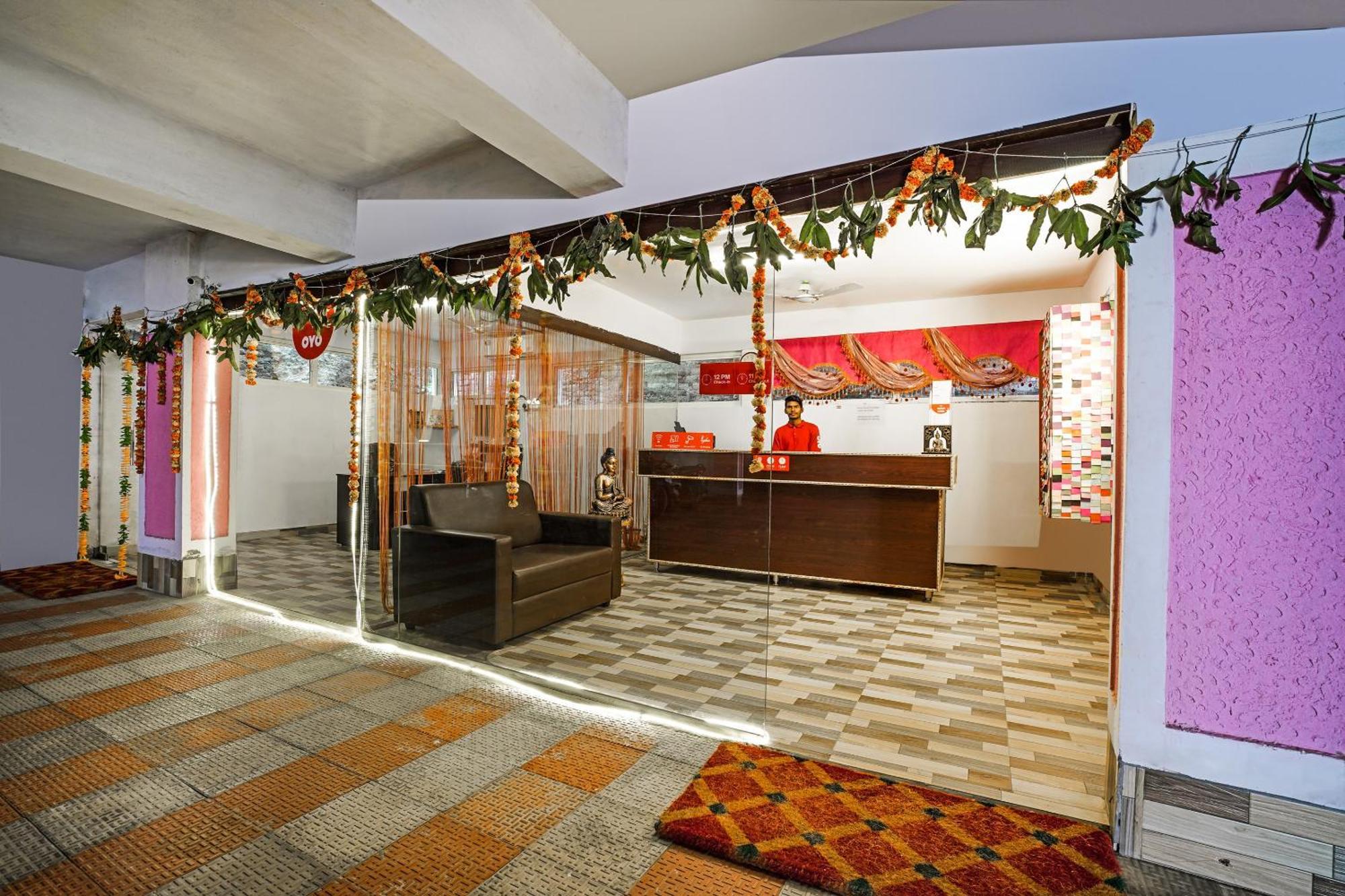 Hotel O Mint Leaves Near Alcazar Mall Хидерабад Екстериор снимка